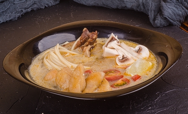 Tom Kha
